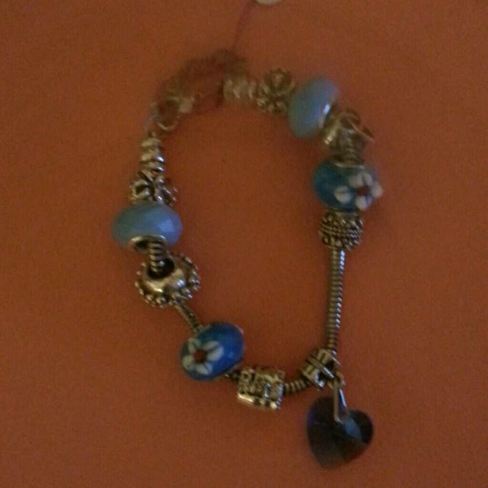 Charm bracelet